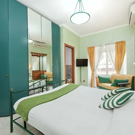 Domus Patrizia Romana Apartament *